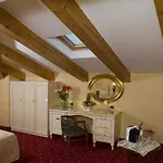 Panorama Hotel 4*