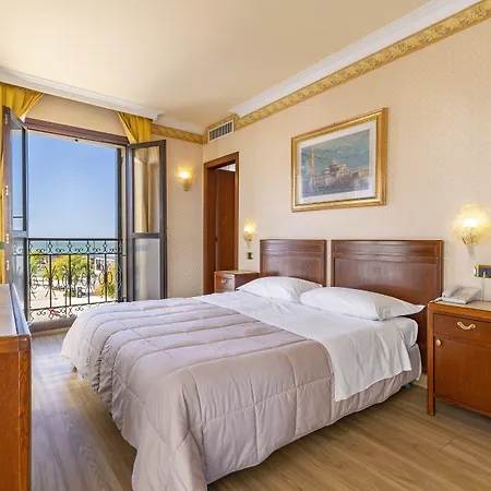 Panorama Szálloda 4*