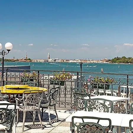 Hotel Panorama 4*