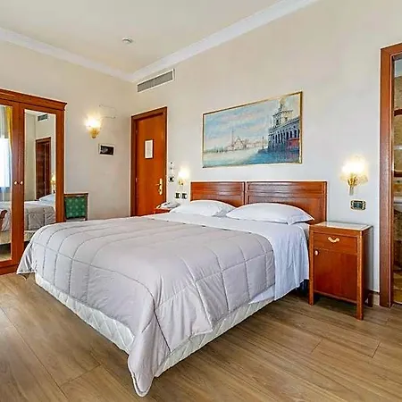 Hotel Panorama 4*
