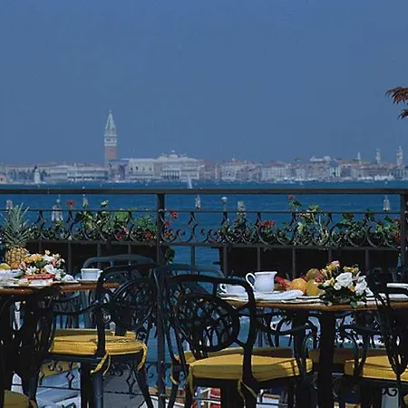 Szálloda Panorama 4*