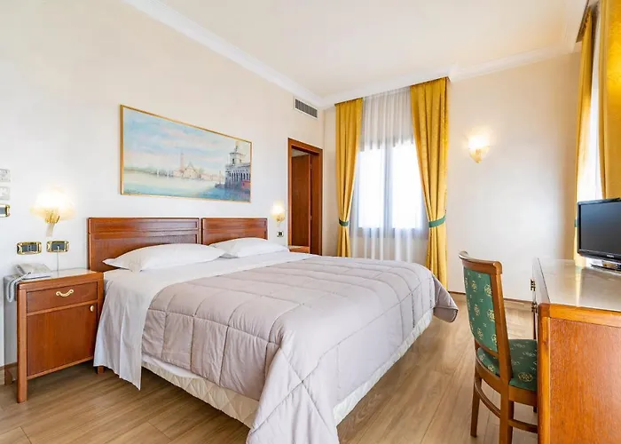 Отель Panorama 4*