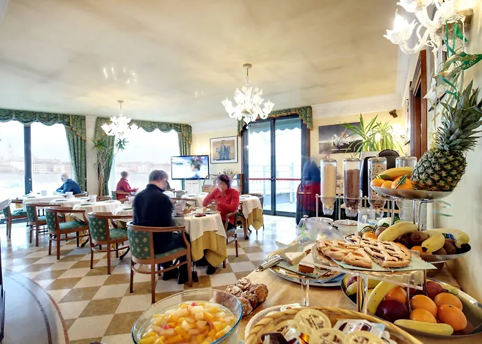 Отель Panorama 4*