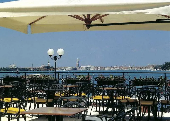 Отель Panorama 4*