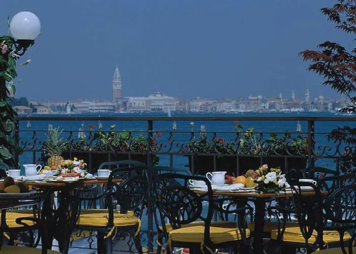 Отель Panorama 4*